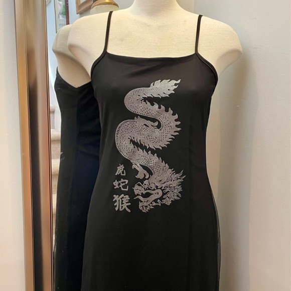 Lined silver dragon maxi dress with black mesh overlay size medium - Picture 1 of 9